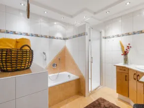 Fin lejlighed for 4 personer med WIFI, TV og terrasse - Image 3