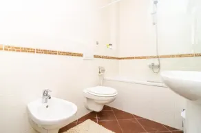 Niko's Sea View Apartment - Image 3