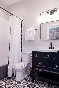 (Sleeps 22) Renovated House 5 Minutes to Downtown - Image 5