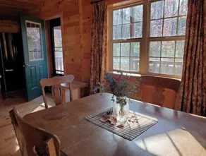 Private family retreat on Swan Pond - Image 2