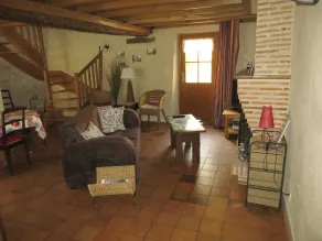 Maison confortable avec jardin à Mardié + Terrasse - Image 3