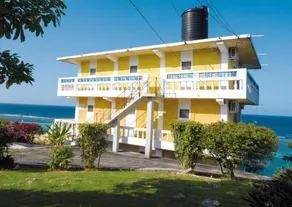 Blue Haven Guesthouse - Image 3