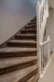 Spacious family home - Image 2