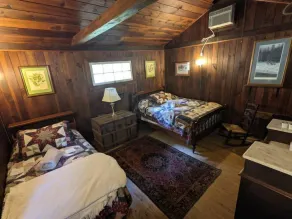 River Cabin: Single Family Getaway On The River - Image 3