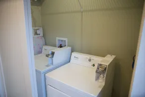 DT Whitehorse Top Floor 2 En-suite Unit  - Image 2
