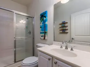 Great Vacation Townhouse w/ Plenty of Space & 3 Decks Near Beaches and Shopping! - Image 5