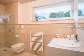 Comfy Apartment ‘Rosenblüte’ on idyllic Family Farm House - Image 2