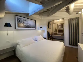 Stylish apartment in the historic center of Cortona - Image 4
