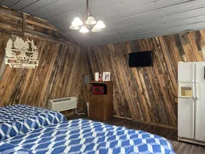 Loehr's Cabin #3 - Image 4
