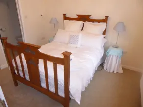Detached luxurious 1 bed annexe, less than 5 mins walk into Milford on Sea - Image 5