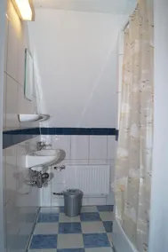 Lejlighed på øverste etage med 3 soveværelser i et fredet bindingsværkshus i 1837 - Image 3