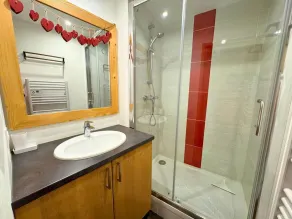 10m from ski slopes, 3rd floor, balcony, tv, ski locker, 28m², Les Menuires - Image 3