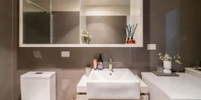 Stylish apartment close to amazing Melbourne offerings. - Image 3