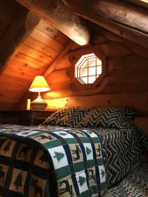 Handcrafted Riverfront Cabin on 10 acres - Image 5