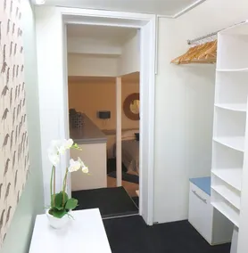 Balmain Garden Apartment - Image 5