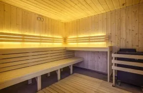 Votre Prochaine Vacance de Ski | Logement Confortable + Accès Piscine - Image 5