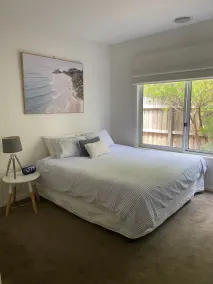 4 bedroom coastal home close to Point Lonsdale shops and Beach - Image 5