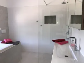 Infinity pool, 3 lejlighedsområder, splinterny !!! - Image 2