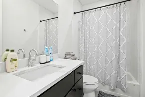 Full Modern Home - Quiet Oasis Close to Downtown w/ Private Yard, 1 Car Garage - Image 4