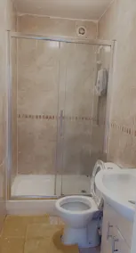 two spacious bedrooms apartment,2 bathroom, 1sofa`bed.free parking - Image 3