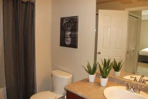 Pool-View condo at Pinnacle Pointe Resort-Sleeps 6 - Image 3