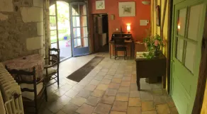 Gran casa familiar para jóvenes y mayores en plena tranquilidad en el sur de Tou - Image 5