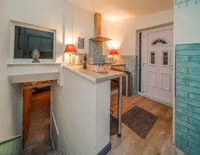 Host & Stay - Pied-a-Terre at Manor View - Image 5