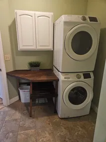 Ledgestone Farms-Cozy Farm Apartment - Image 2