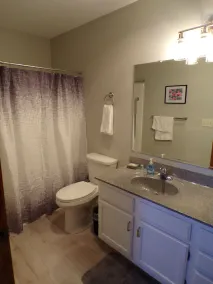 Quaint updated apartment overlooking the Bay - Image 3