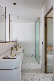 Nammos Hotel Mykonos & Villas - Image 4
