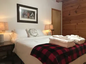 Riverfront Cabin in Horse Country - Image 5
