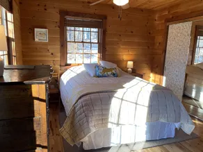 Cozy Cabin Retreat - Image 5