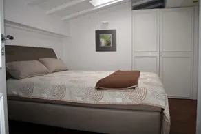 Lige ved søen er mere end blot en havegalleri-lejlighed med 180 ° søudsigt og adgang til søen - Image 4