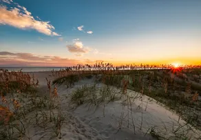 Oceanfront, great for families with children, BHI - Image 3