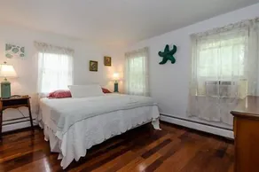 Great Family Home near Beaches and Marina! - Image 4