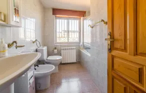 5 bedroom nice home in Villarrín de Campos - Image 3