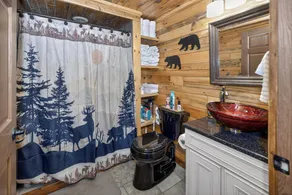The Point on Winnebago: Dock. Dine. Unwind. - Image 3