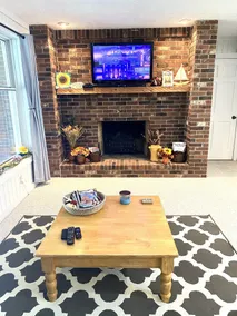 LAKEFRONT Property with Hot Tub, Pool Table, Kayaks, Fishing - all by Nashville - Image 2