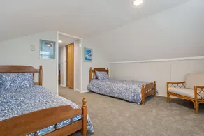 Cady Creek Hood Kanalhaus - Image 4