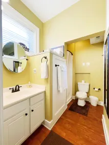 Charming & Inviting Apartment in Historic Downtown Paris, Ky. - Image 3