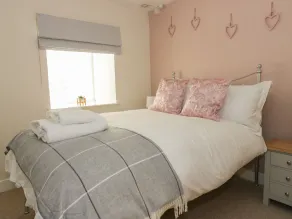 SPRING COTTAGE, pet friendly, character holiday cottage in Chirnside - Image 5