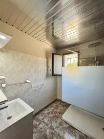 Villa familiale piscine privée 6 personnes Proche plage 6PC7 - Image 3