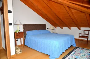 Hus med stor have med udsigt over Maggiore-søen - Image 5