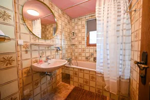 BUDGET Chalet Alpine - Apartment A - Image 2