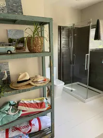 Driftwood Bungalow @ Somers - Image 4