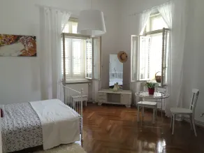 andar inteiro (120 m²) em uma antiga vila - Image 5