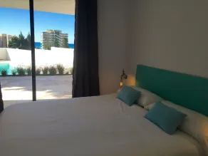 4 chambres et 4 salles de bain, à 150 mètres de la plage, piscine privée, barbecue - Image 5
