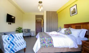 Lantern Serviced Apartments - Image 4