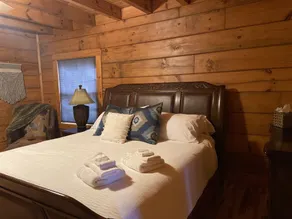 Charming Mountain View Cabin, Rumbling Bald, Lake Lure - Image 3