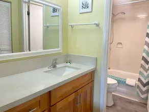 Royal Kuhio 1604 - Spacious Studio w/ Mountain City Views in Heart of Waikiki - Image 5